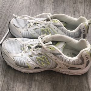 New balance running shoes